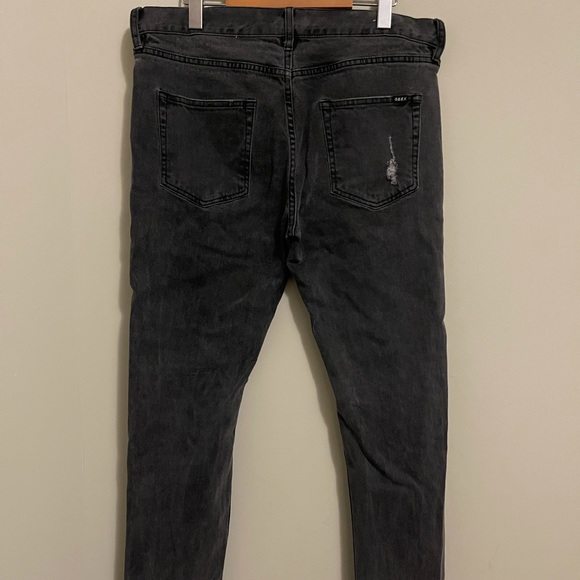 Obey Juvee Distressed Jeans - Picture 2 of 6